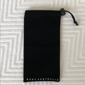 QUAY AUSTRALIA Black Sunglasses Pouch New